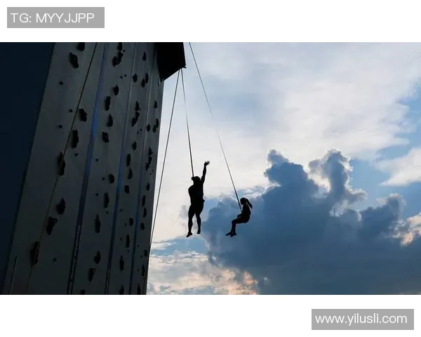 成都攀岩队的成功运营模式与攀岩热点分析探讨